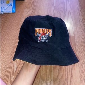 Pittsburgh Pirates Reversible Hat